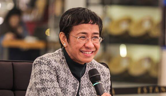 Cannes Lions homenageia Maria Ressa com o LionHeart