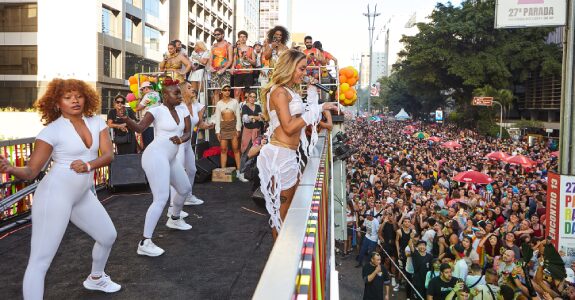 Para do Orgulho LGBT+
