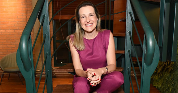 Cris Camargo IAB