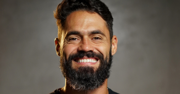 "A IA tem grande impacto na análise de dados em escala e na automação de tarefas, ajudando impulsionar a inovação e a criatividade”, afirma o CTO da V4, Daniel Peralles