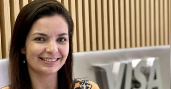 Vanessa Antunes foi promovida para liderar parcerias com banco públicos e cooperativas após quase dez anos na empresa (Crédito: Divulgação)