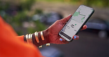 Como a Uber quer se fortalecer como plataforma de publicidade no Brasil?