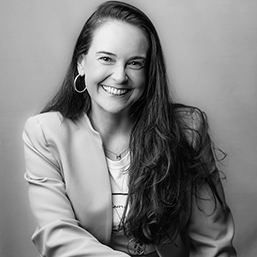 Foto do Jurado Renata Jacobson, Amgen - Gerente de Inovação & Experiência do Paciente