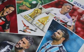 Álbum é uma cocriação da Panini com Fundação Dorina Nowill para Cegos (Crédito: Divulgação)