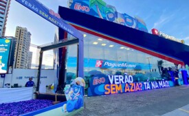 Eno transforma azia em alegria com pagode