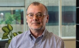 Gustavo Franco é o primeiro convidado da temporada 2025 do Blue Connections, evento de Meio & Mensagem (Crédito: Divulgação)