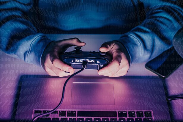 Nubank, Coca-Cola e McDonald's são algumas das marcas favoritas dos gamers (Crédito: nomads-image-lab / shutterstock)