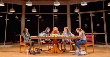 Broadway tenta alcançar geração Z com campanhas virais e ingressos mais baratos