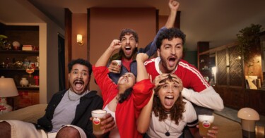 Amstel celebra emoções do futebol em campanha da Libertadores 2025