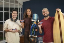 Snickers destaca as “viagens” de Pedro Scooby