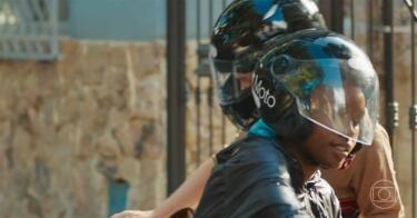 Justiça volta a proibir serviços de moto de Uber e 99 em São Paulo