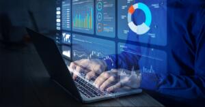 Setor financeiro investe US$ 327 milhões em mídia na AL (Crédito: NicoElNino/Shutterstock)