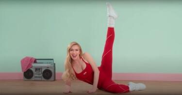 Lindsay Lohan estrela filme oitentista da Old Navy