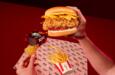 KFC e Doritos criam produtos que unem o salgadinho e o frango