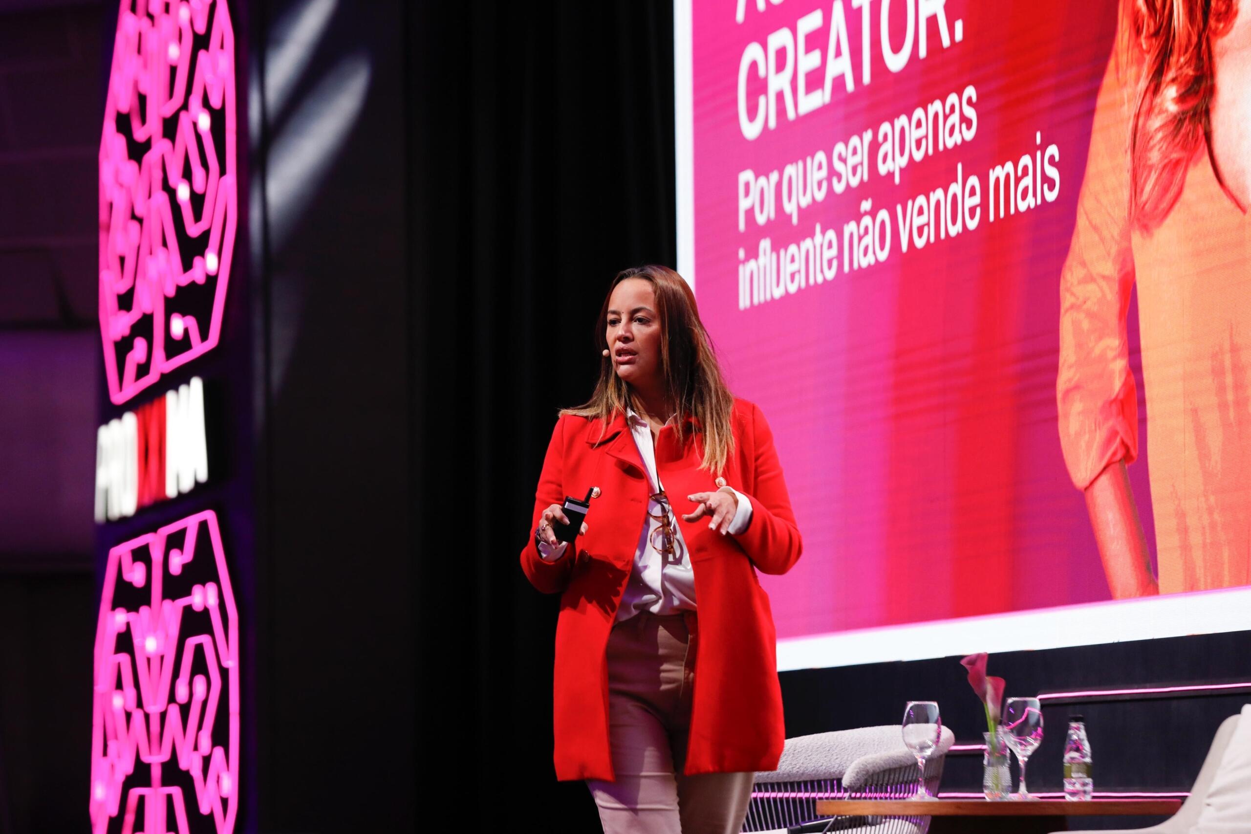 Camila Farani, empresária e empreendedora, no palco ProXXima 
