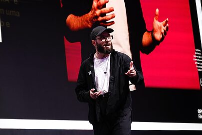 Como a IA está redefinindo o que é ser criativo?