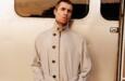 Com Liam Gallagher, Burberry resgata clima de festivais de música
