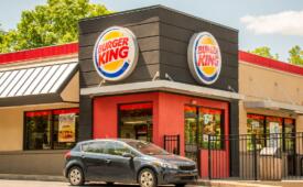 Burger King faz ação especial com pessoas traídas para o Dia dos Namorados