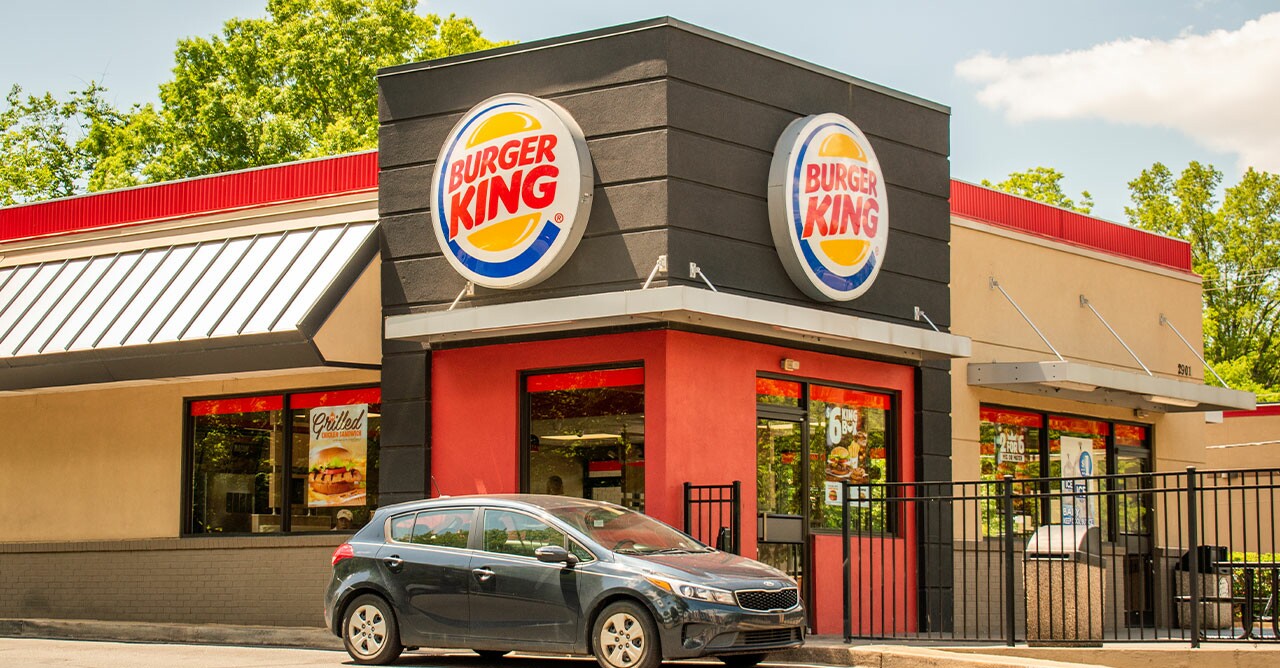 Burger King faz ação especial com pessoas traídas para o Dia dos Namorados
