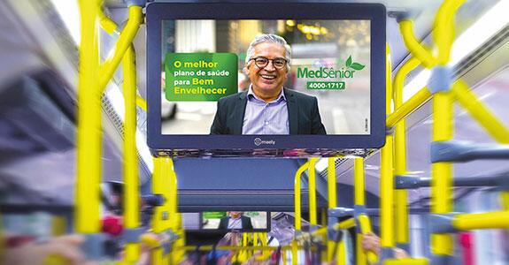 Frente de destaque da C2R|Maely OOH: B-Air Digital nos ônibus da capital paulista