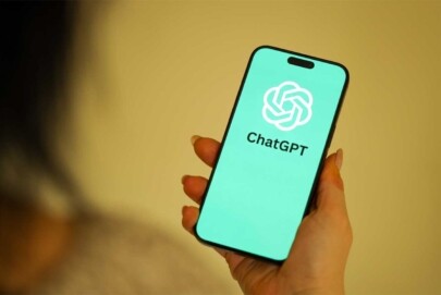 OpenA estaria desenvolvendo plataforma de ads no ChatGPT