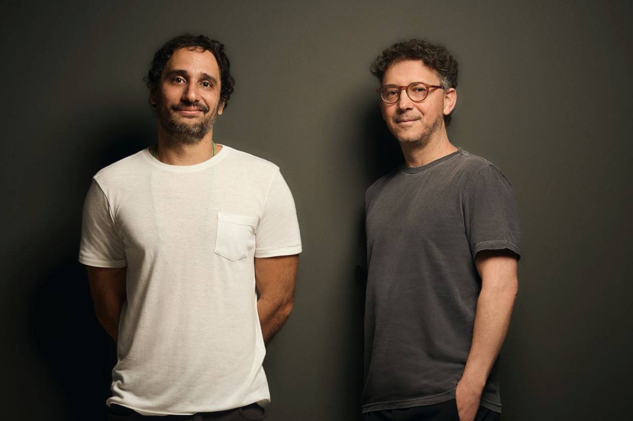 Dlktsn recebe dupla de diretores
