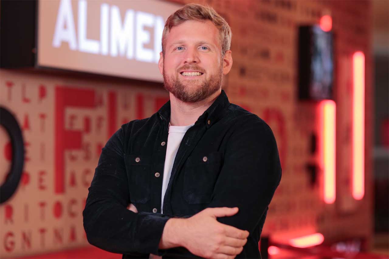 Sam James iFood