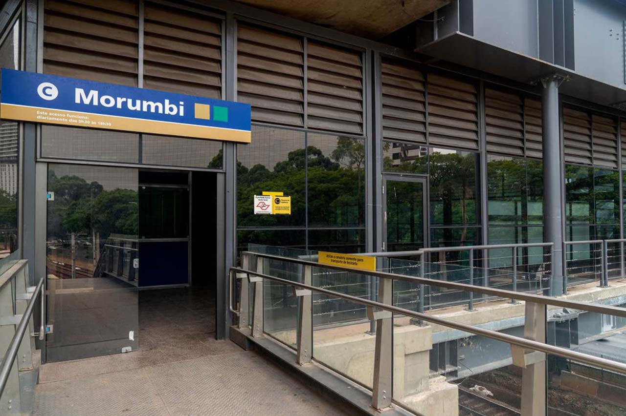 Estação Morumbi da Linha 17-Ouro, do monotrilho de São Paulo