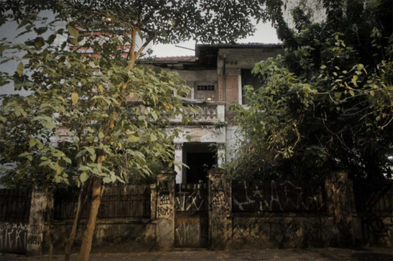 A Mulher da Casa Abandonada