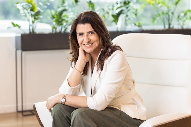 Regina Moura, diretora de comunicação corporativa da Roche (Crédito: Divulgação)