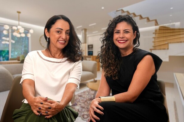 Bete Marin, especialista em gerontologia e Economia Prateada, cofundadora da MV Marketing, e Flavia Ranieri, geroarquiteta e especialista em gerontologia, coordenadoras da pesquisa "Residências para Longevidade: Novas Oportunidades para o Mercado Imobiliário" (Crédito: Divulgação)