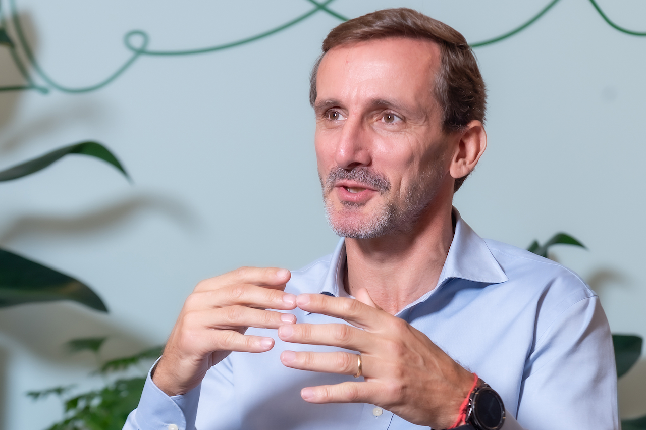 Lorenzo, do Carrefour, diz que a varejista foi uma das primeiras a ratificar os compromissos de DEI ante o recuo de parte do mercado (Crédito: Divulgação)