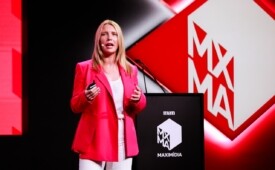 Jasmine Enberg, vice-presidente e analista da Emarketer, apresenta dados da creator economy