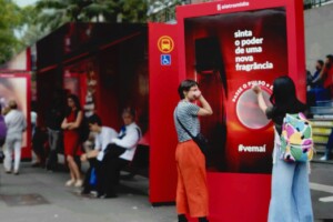 Ação da Avon na Avenida Paulista