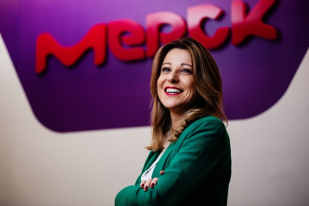 Franciele Ropelato, diretora de RH da Merck (Crédito: Divulgação)