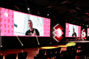 Marco Venturelli, presidente e CCO global da Leo no Maximídia 2025