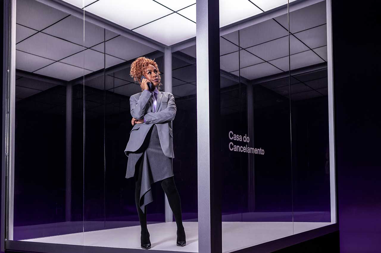 Nubank traz Karol Conká para apresentar NuCel (Crédito: Reprodução)