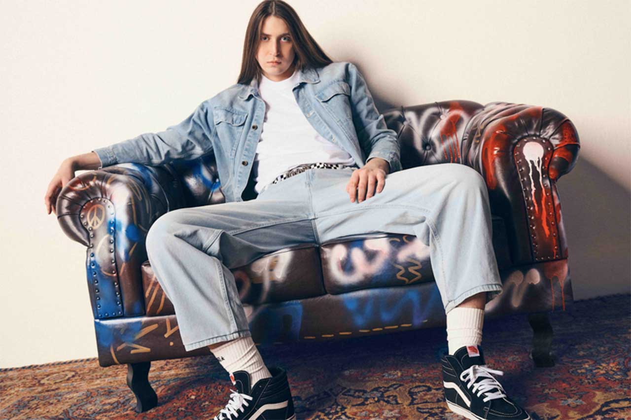 Vans escolhe Felca e convida: #ContinueSendoEsquisito