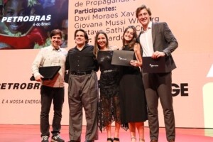 Davi Moraes Xavier, Giovana Mussi Wilberg e Gustavo Sathler Cruciol, da ESPM de São Paulo (Crédito: Eduardo Lopes / Máquina da Foto)