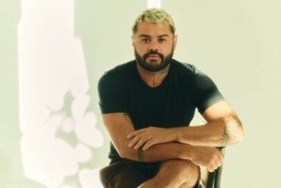 Underdogs + Dlktsn nomeia diretor de cena