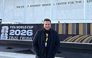 O comunicador Eduardo Gabardo está nos Estados Unidos para a cobertura do sorteio da Copa do Mundo 2026 (Crédito: Arquivo Pessoal)