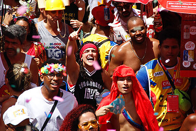 Carnaval terá receita recorde maior que R$ 14 bi, segundo CNC