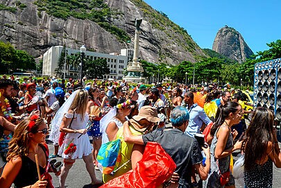 Airbnb patrocina Carnaval de Rua do Rio 2026