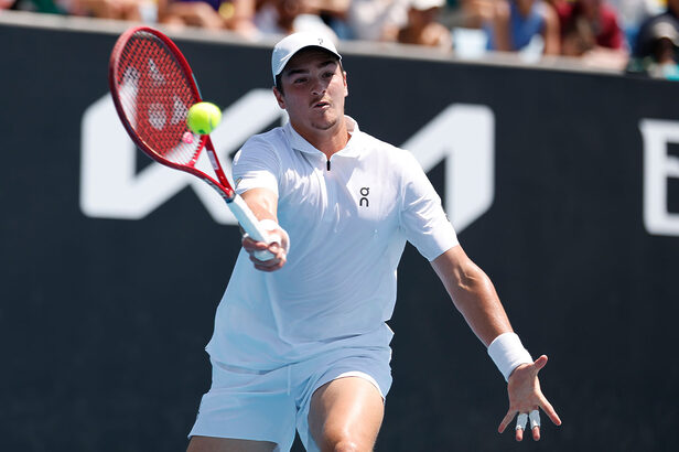 João Fonseca será um dos destaques da cobertura da CazéTV (Crédito: Darrian Traynor/Getty Images)