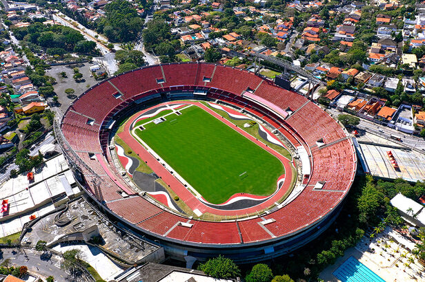 Gestão conturbada e polêmicas recentes colocam o São Paulo Futebol Clube sob os holofotes da polícia (Créditos: By Dronevideos/Shutterstock)