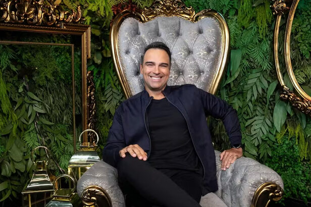 Tadeu Schmidt no Confessionário do BBB 24 (Crédito: Globo/Manoella Mello)