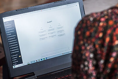 Como o ChatGPT quer se aproximar dos influencers no Brasil?