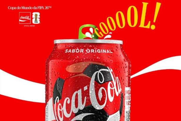 Coca-Cola ativa embalagens para a Copa do Mundo Fifa 2026 (Créditos: Divulgação)