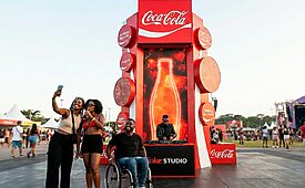 Coca-Cola terá Coke Studio para interagir com o público no Festival de Verão (Crédito: Divulgação)