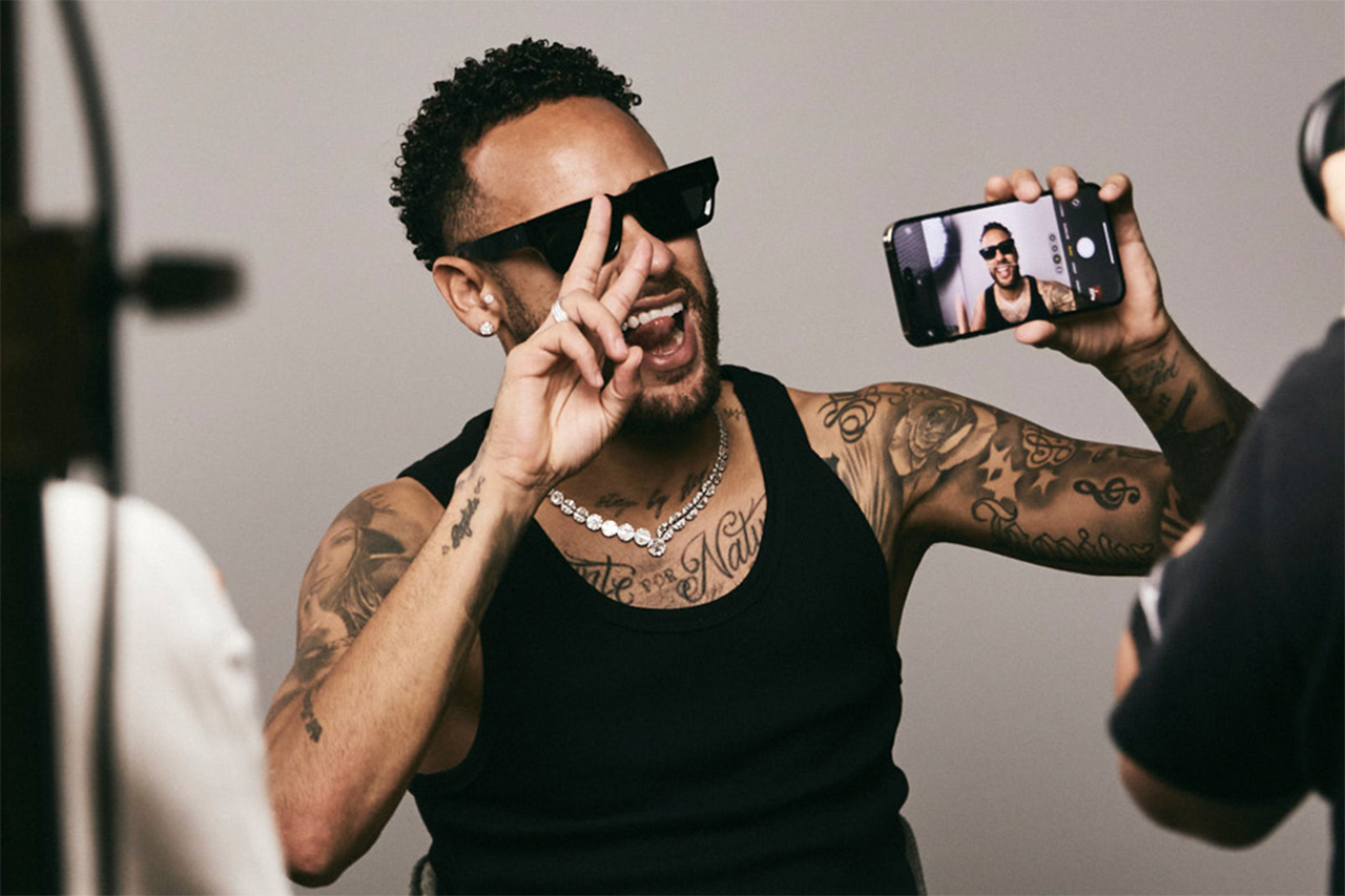 Neymar óculos